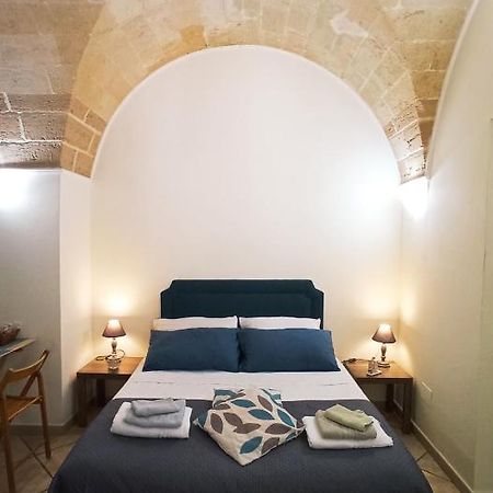טאראנטו Palazzo Saraceno Apartment-Taras מראה חיצוני תמונה