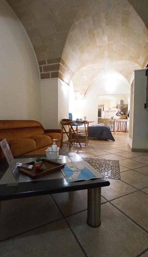 טאראנטו Palazzo Saraceno Apartment-Taras מראה חיצוני תמונה